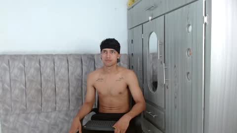 Snapshot of alex_martin47 chatting on 04/08/26, 08:53 alex online show from 04/08/26, 08:53