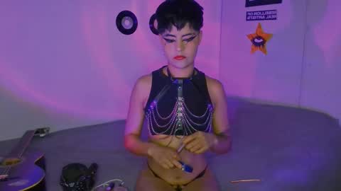 Alex online show from 09/11/25, 01:06