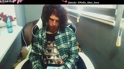 alex_ray69 online show from 09/18/25, 06:26