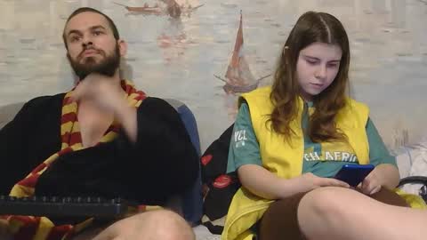 Alex and Sarah online show from 02/11/26, 04:06