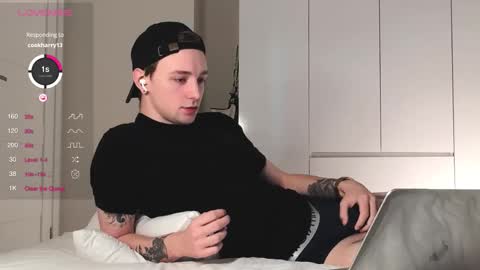 alex_schafer online show from 12/19/25, 08:43