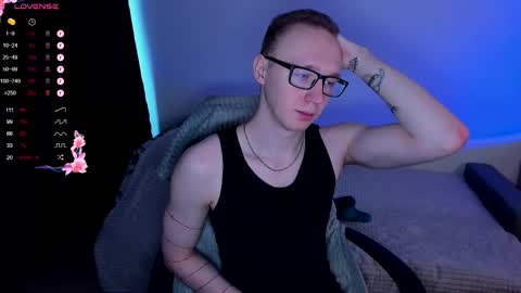 alex_silent online show from 10/31/25, 06:25