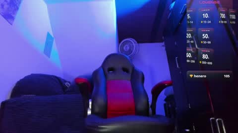 Snapshot of alex_smith0 chatting on 12/15/24, 01:13 online show from 12/15/24, 01:13