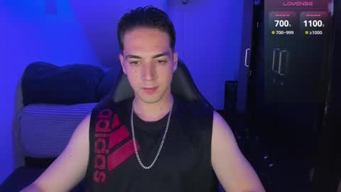 Snapshot of alex_smith0 chatting on 03/01/25, 10:42 online show from 03/01/25, 10:42