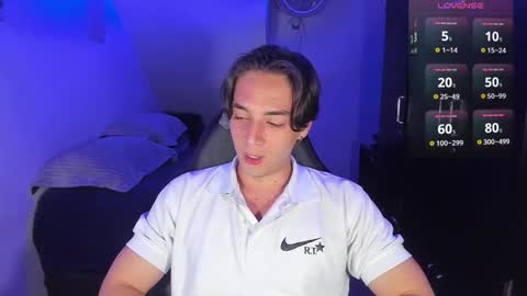 Snapshot of alex_smith0 chatting on 09/14/25, 02:11 online show from 09/14/25, 02:11