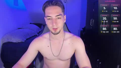 Snapshot of alex_smith0 chatting on 10/11/25, 02:55 online show from 10/11/25, 02:55