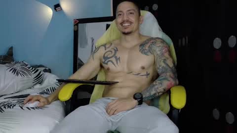 alex_sthorm online show from 04/21/26, 05:47