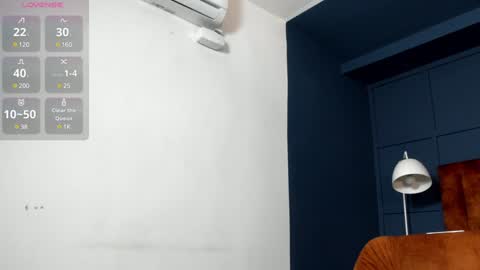 Snapshot of alex_tower chatting on 12/17/24, 11:27 Alex Towers online show from 12/17/24, 11:27