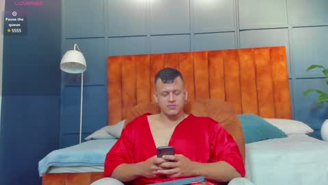 Snapshot of alex_tower chatting on 12/24/24, 10:49 Alex Towers online show from 12/24/24, 10:49