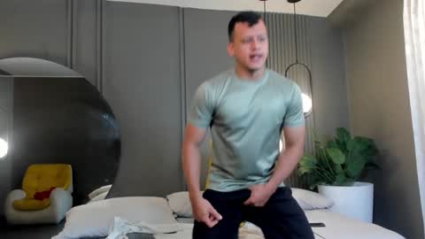 Snapshot of alex_tower chatting on 01/02/25, 07:18 Alex Towers online show from 01/02/25, 07:18