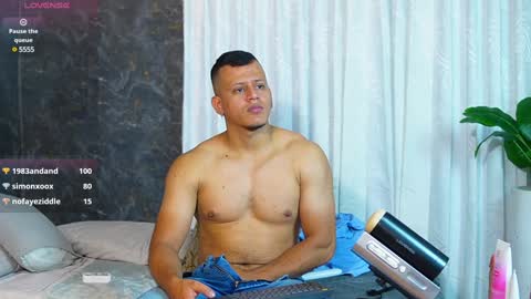 Snapshot of alex_tower chatting on 01/25/25, 10:07 Alex Towers online show from 01/25/25, 10:07