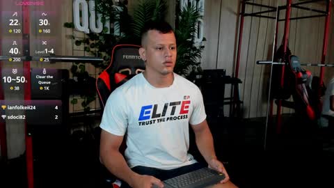 Snapshot of alex_tower chatting on 01/28/25, 10:56 Alex Towers online show from 01/28/25, 10:56