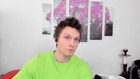 Snapshot of alex_wandhot chatting on 02/25/25, 06:25 Alex WandHot online show from 02/25/25, 06:25