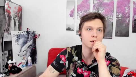 Snapshot of alex_wandhot chatting on 03/06/25, 04:08 Alex WandHot online show from 03/06/25, 04:08
