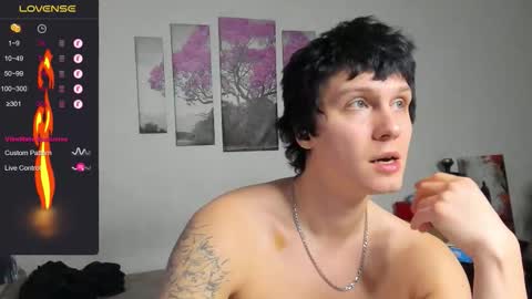 Alex WandHot online show from 12/04/25, 08:34