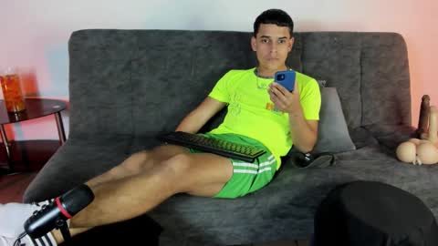 Alex Woll online show from 11/02/25, 07:16