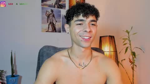 Snapshot of alex_zt7 chatting on 05/08/26, 03:34 x online show from 05/08/26, 03:34