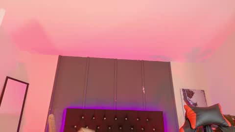 Snapshot of alexa_bue chatting on 10/26/25, 07:53 alexa_bue online show from 10/26/25, 07:53