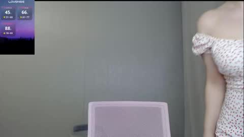 Snapshot of alexa_cruze chatting on 09/13/25, 07:02 Alexa online show from 09/13/25, 07:02