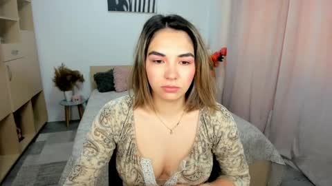 Snapshot of alexa_dolly chatting on 04/29/26, 07:56 Alexa online show from 04/29/26, 07:56