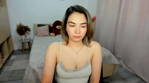 Snapshot of alexa_dolly chatting on 05/14/26, 09:49 Alexa online show from 05/14/26, 09:49