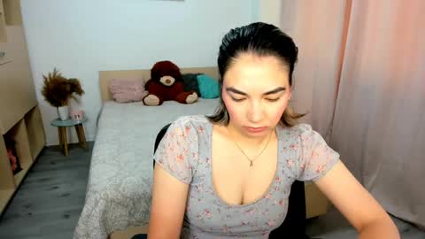 Snapshot of alexa_dolly chatting on 05/20/26, 08:09 Alexa online show from 05/20/26, 08:09