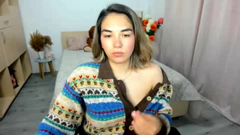 Snapshot of alexa_dolly chatting on 06/02/26, 05:31 Alexa online show from 06/02/26, 05:31