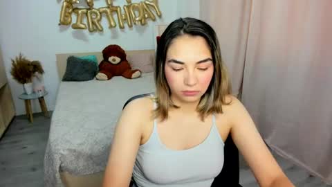 Snapshot of alexa_dolly chatting on 07/21/26, 08:49 Alexa online show from 07/21/26, 08:49