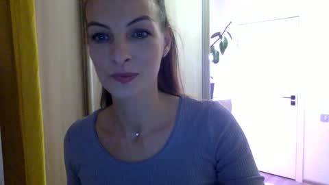 alexa_dreaam online show from 10/08/25, 05:21