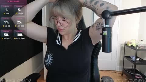 dont be afraid to click social media link its  working  just click on that  online show from 06/04/26, 05:30
