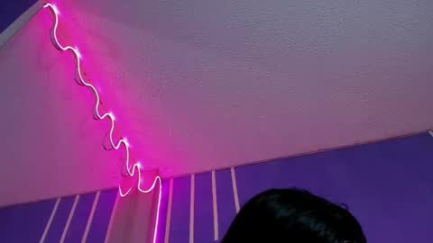 Snapshot of alexa_espinoza chatting on 03/06/25, 05:22 Alexa online show from 03/06/25, 05:22