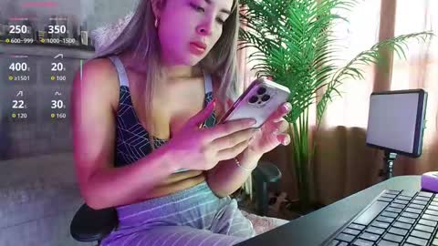Alejandra online show from 09/28/25, 05:29
