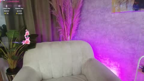 alexa_foxx27 online show from 10/22/25, 08:52