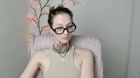 Snapshot of alexa_kittie chatting on 06/26/26, 11:36 Alexa online show from 06/26/26, 11:36