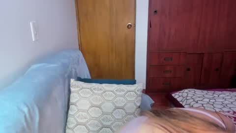 alexa latina online show from 03/28/26, 02:16