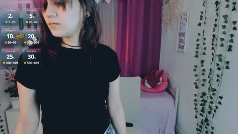 Snapshot of alexa_lexi chatting on 04/23/26, 12:40 alexa_lexi online show from 04/23/26, 12:40