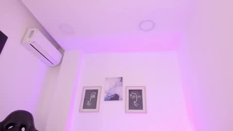 Alexa Millers online show from 02/25/25, 08:03