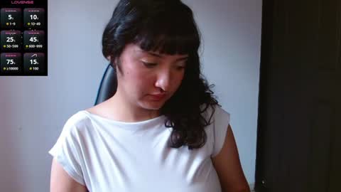 Snapshot of alexaa08 chatting on 06/19/26, 06:23 Alexandra 3 online show from 06/19/26, 06:23