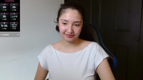 Snapshot of alexaa08 chatting on 07/15/26, 04:23 Alexandra 3 online show from 07/15/26, 04:23