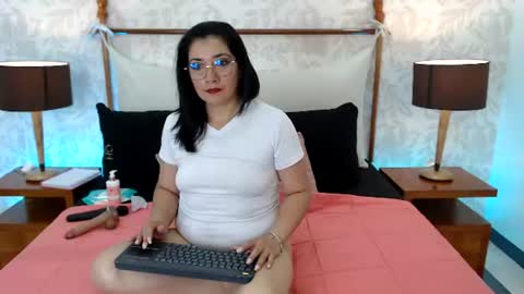 Snapshot of alexaa_sanz chatting on 06/16/26, 05:59 Alexaa sanz online show from 06/16/26, 05:59