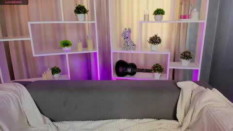 alexaabee online show from 05/19/26, 08:09