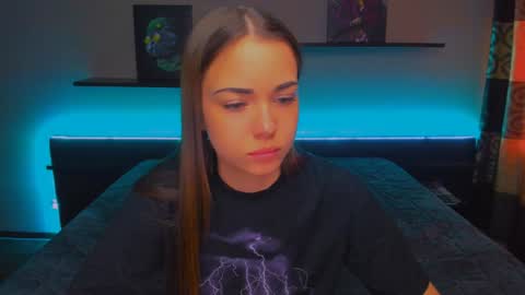 angel online show from 12/25/24, 03:29