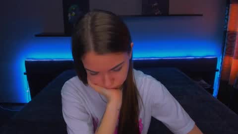 angel online show from 03/12/25, 06:18