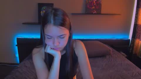 angel online show from 09/19/25, 12:34