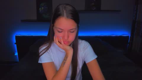 angel online show from 11/04/25, 12:21