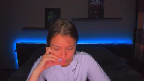 angel online show from 02/12/26, 01:22