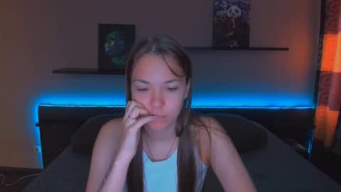 Snapshot of alexabarkley chatting on 05/11/26, 12:16 angel online show from 05/11/26, 12:16