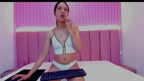 alexagrace12 online show from 01/10/26, 05:04