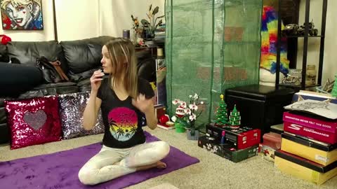 Snapshot of alexagwonderland chatting on 12/31/24, 04:16 Alexa GW online show from 12/31/24, 04:16