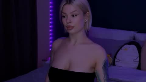 Snapshot of alexamason chatting on 05/07/26, 11:10 Alexa Mason online show from 05/07/26, 11:10